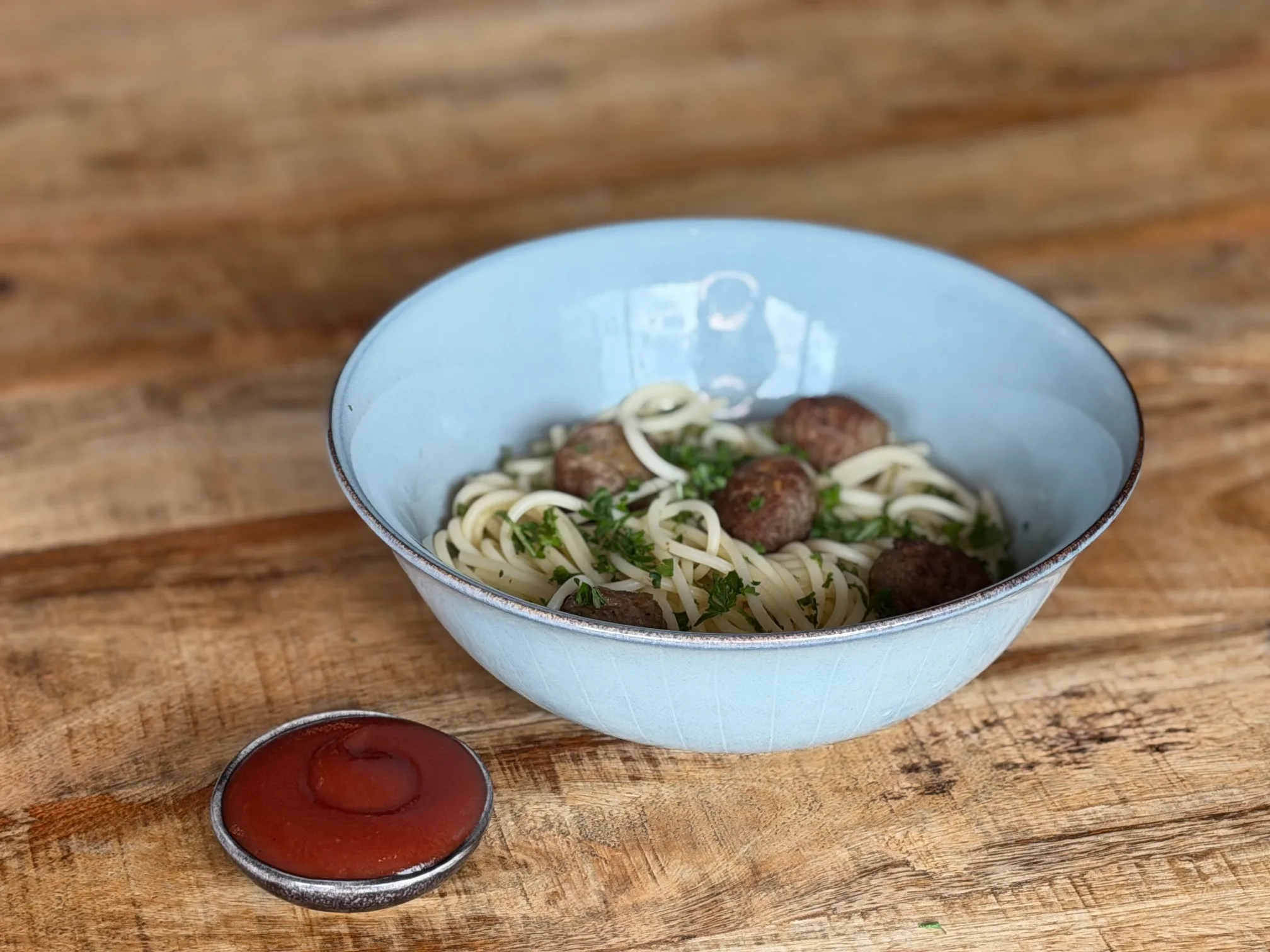 Kids - Pasta med mini frikadeller - inkl ketchup