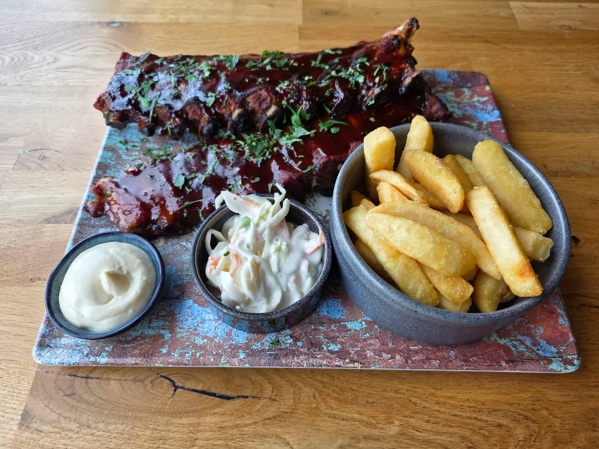 Take away: Kødfulde & langtidsstegte spareribs