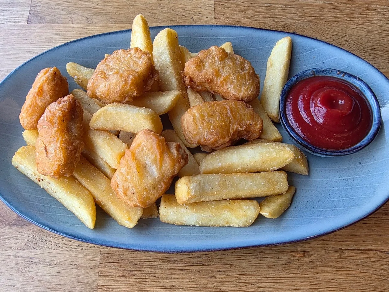 Take away : Kids - Nuggets & Pommes frites inkl ketchup
